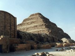 Tapeta egyptian-pyramid.jpg